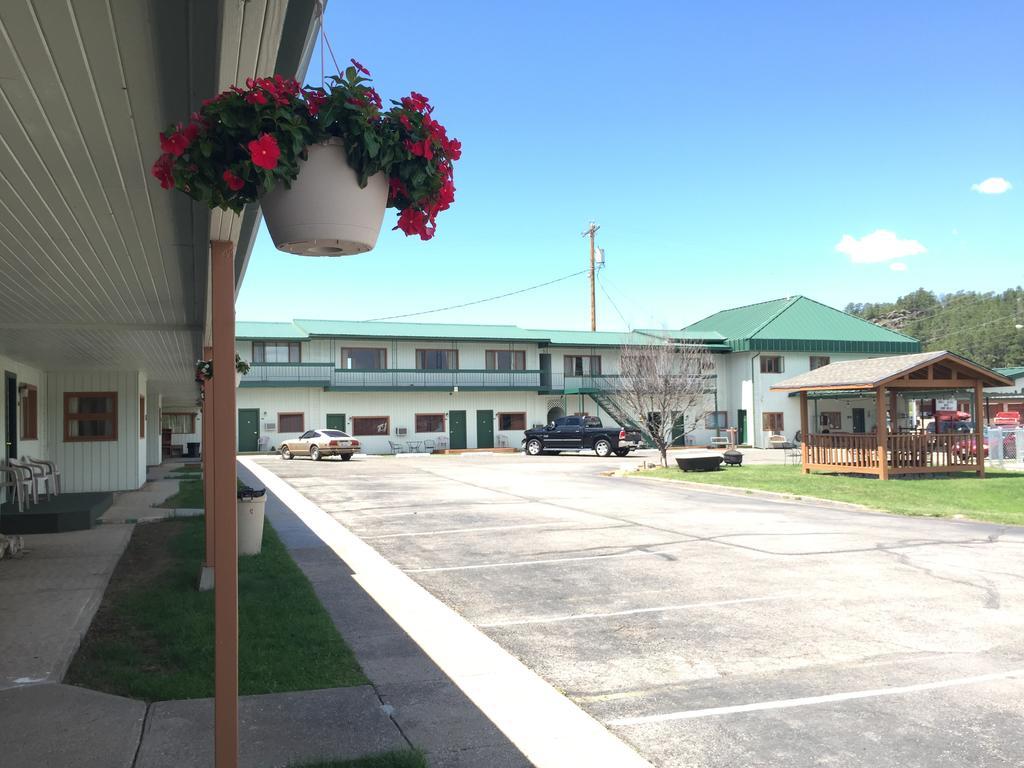 Dakota Cowboy Inn Custer Exterior photo