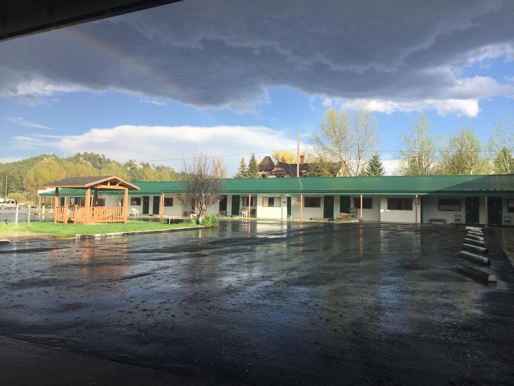 Dakota Cowboy Inn Custer Exterior photo